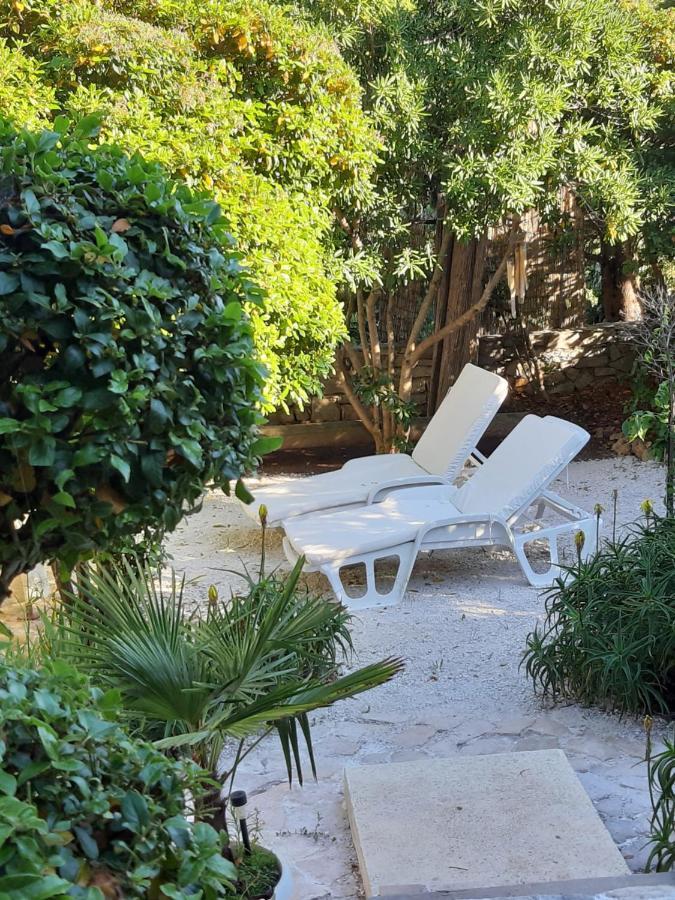 Apartment Lila Garden Bol Bagian luar foto