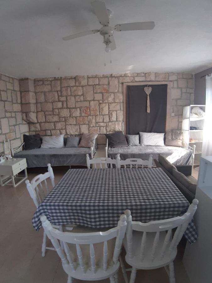 Apartment Lila Garden Bol Bagian luar foto